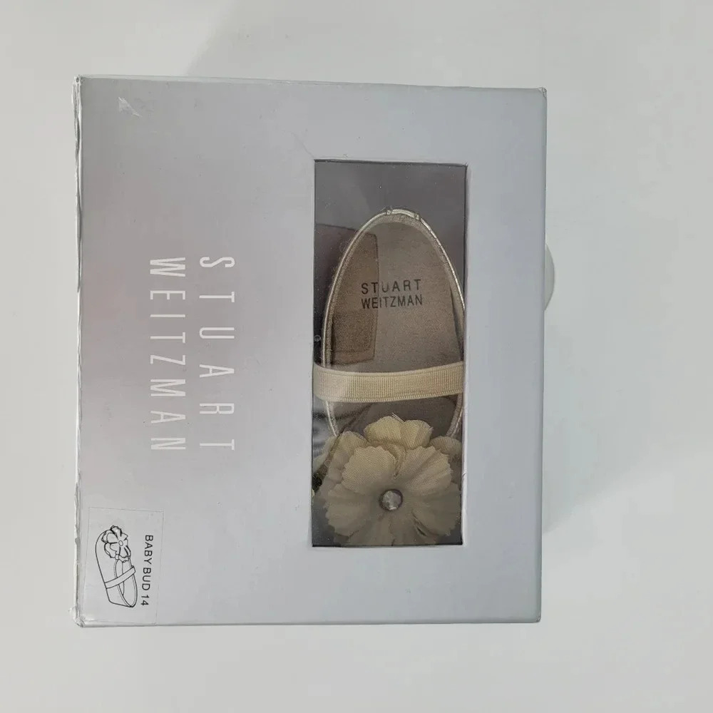Stuart weitzman gold flower dressy ballet flats infant crib soft sole shoe  2 - Picture 3 of 6